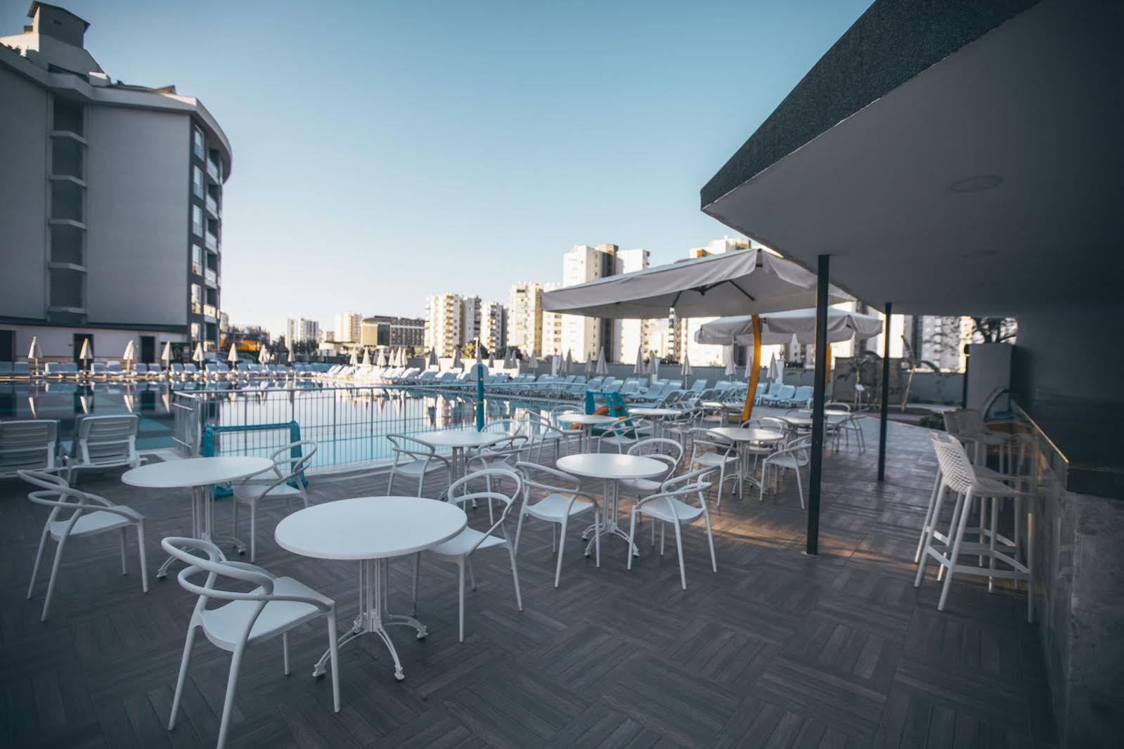 Attalos Smart Lara Star Antalya Buitenkant foto